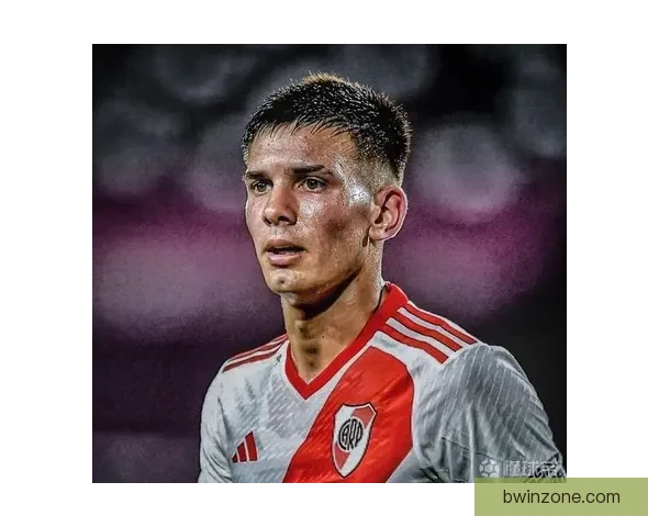 马斯坦托诺回应外界评价称不认为自己是梅西也不算最差引援